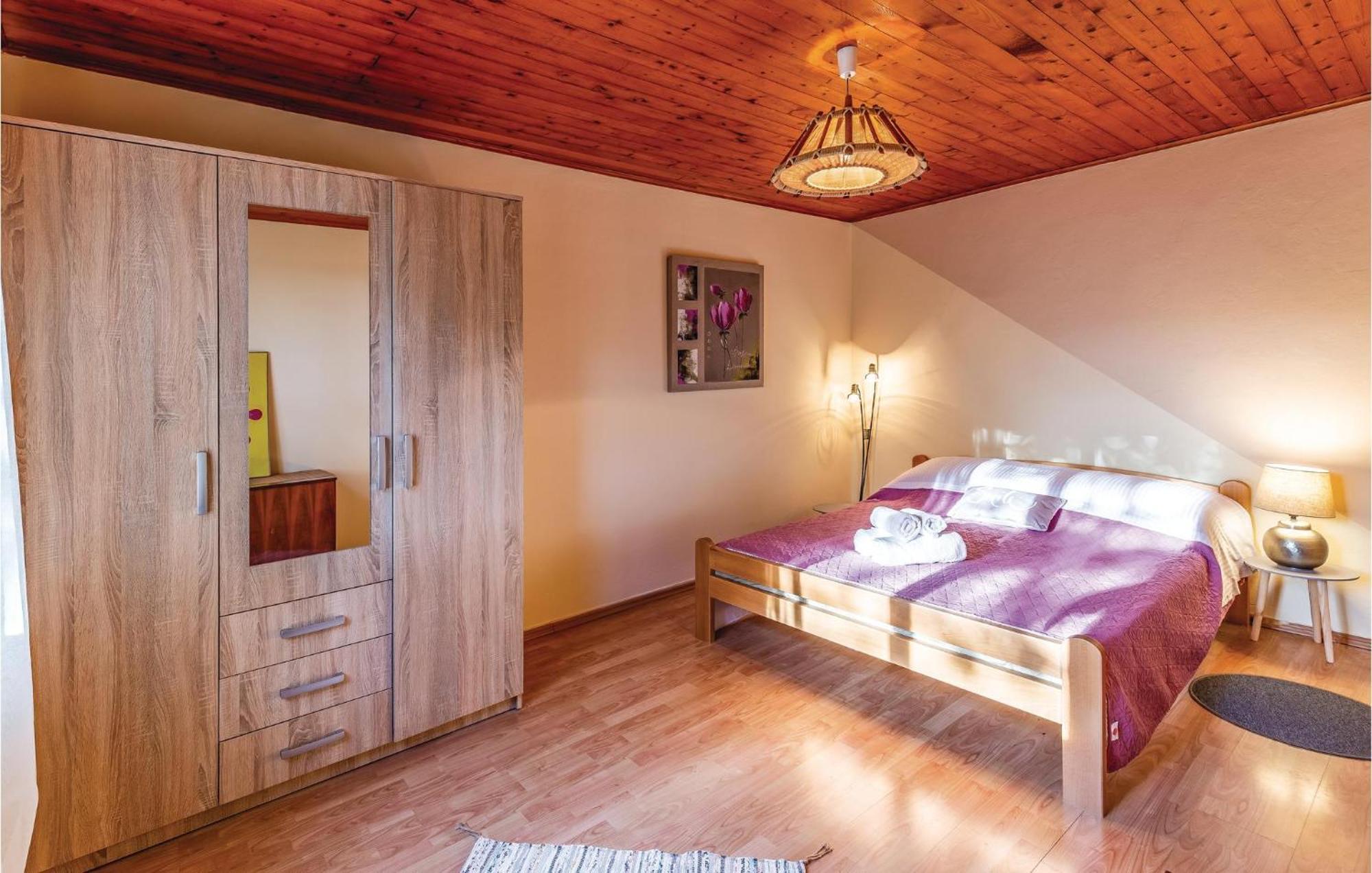 1 Bedroom Pet Friendly Home In Šišan Εξωτερικό φωτογραφία