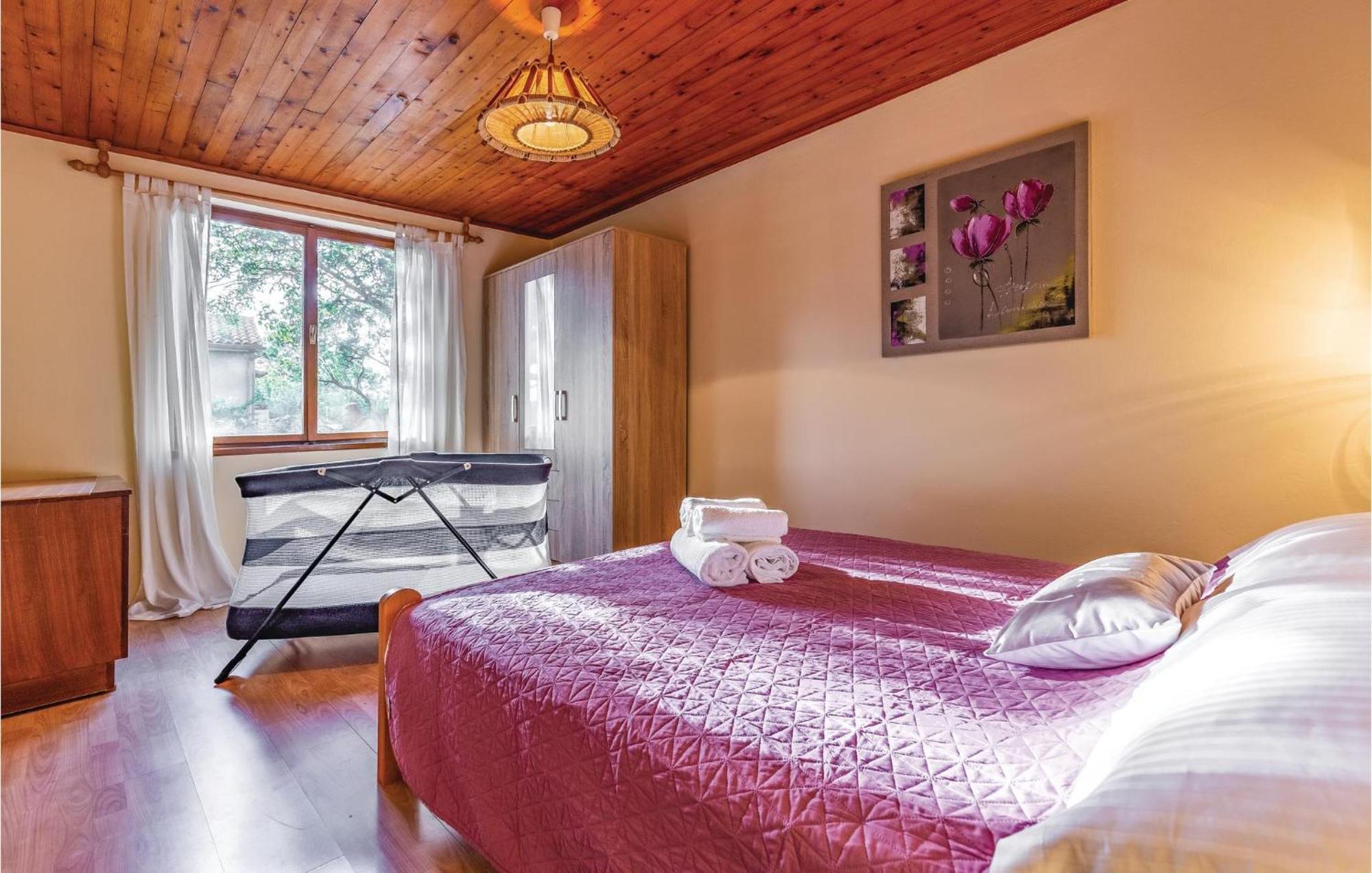 1 Bedroom Pet Friendly Home In Šišan Εξωτερικό φωτογραφία