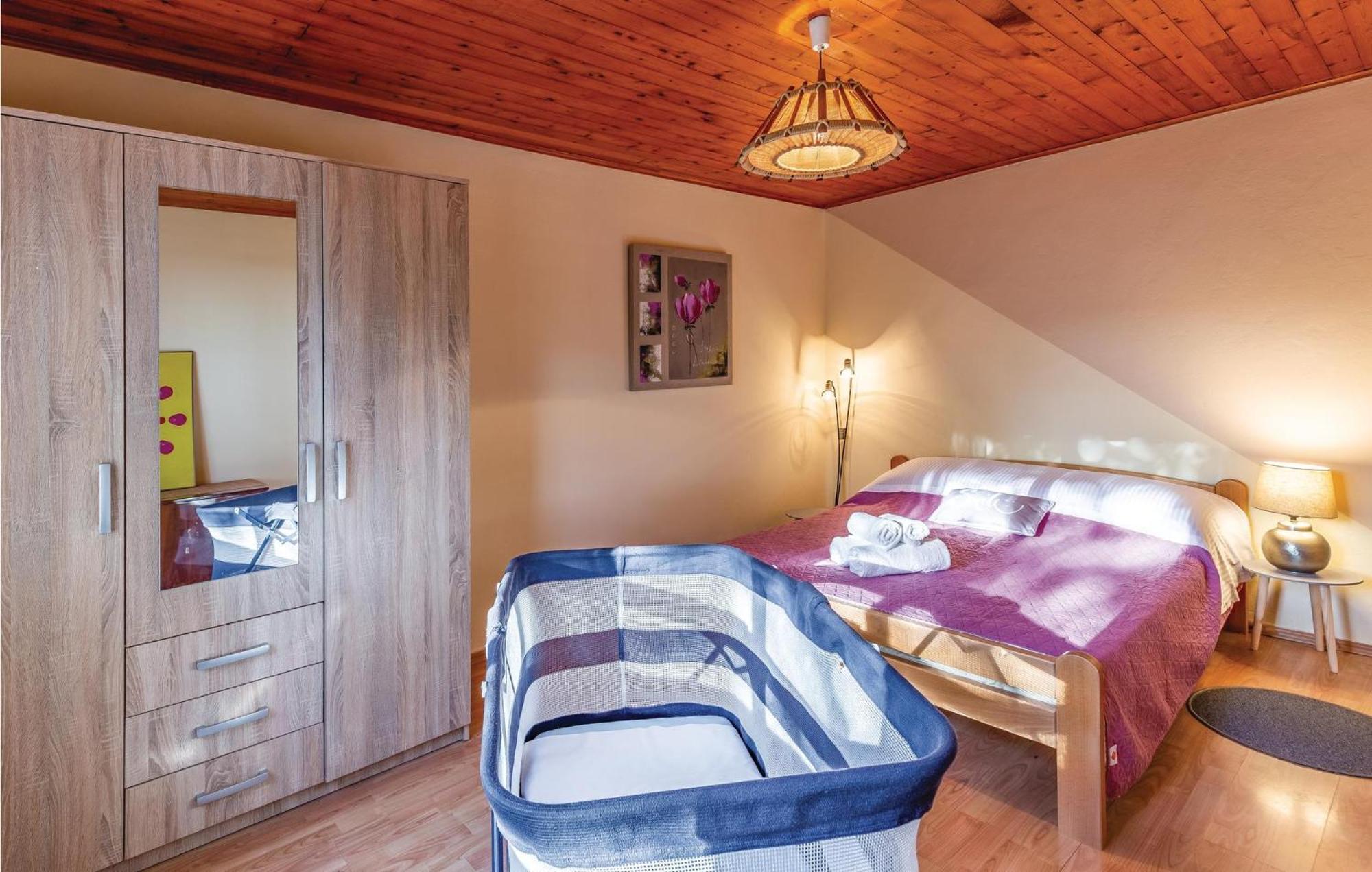 1 Bedroom Pet Friendly Home In Šišan Εξωτερικό φωτογραφία