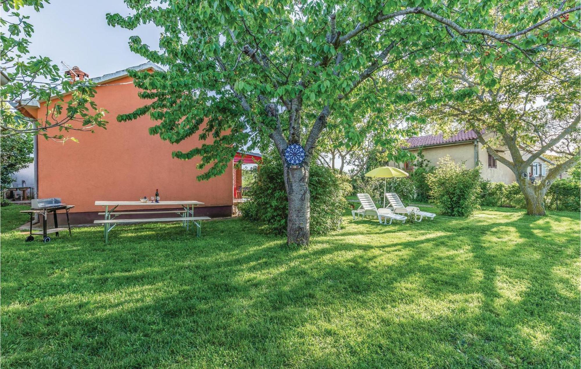 1 Bedroom Pet Friendly Home In Šišan Εξωτερικό φωτογραφία